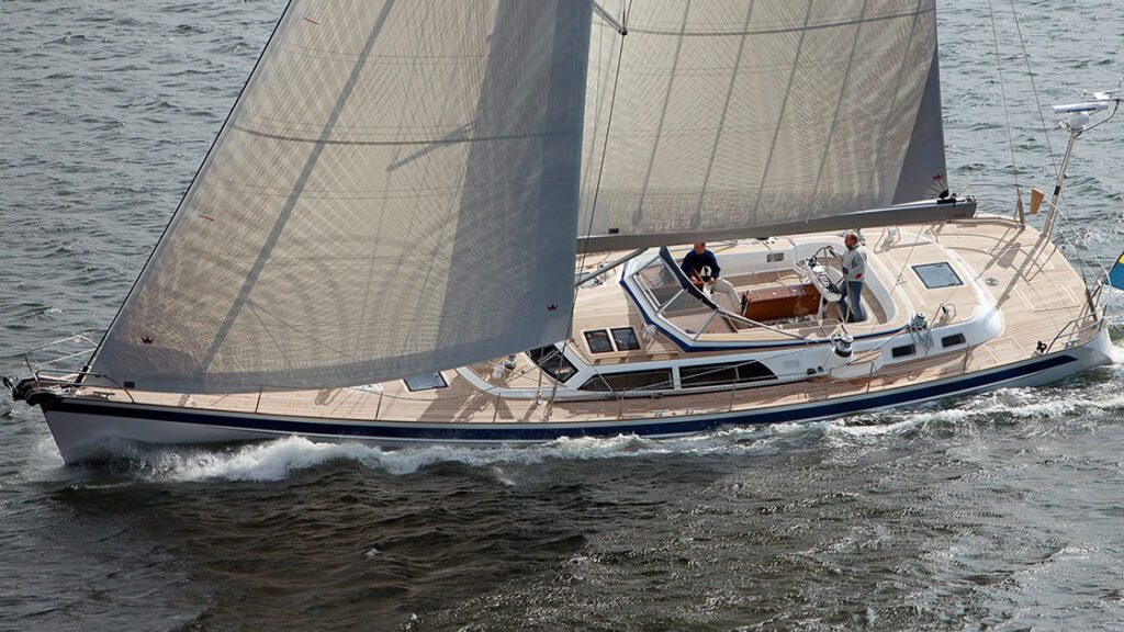 Hallberg Rassy 64 yacht design 10