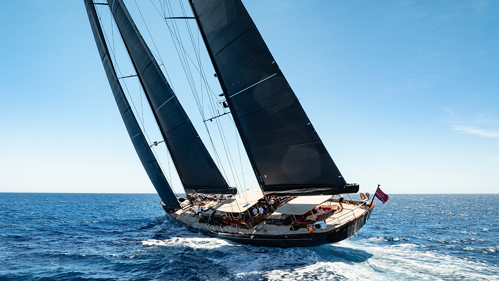 Maximus, 52' Classic Ketch Superyacht